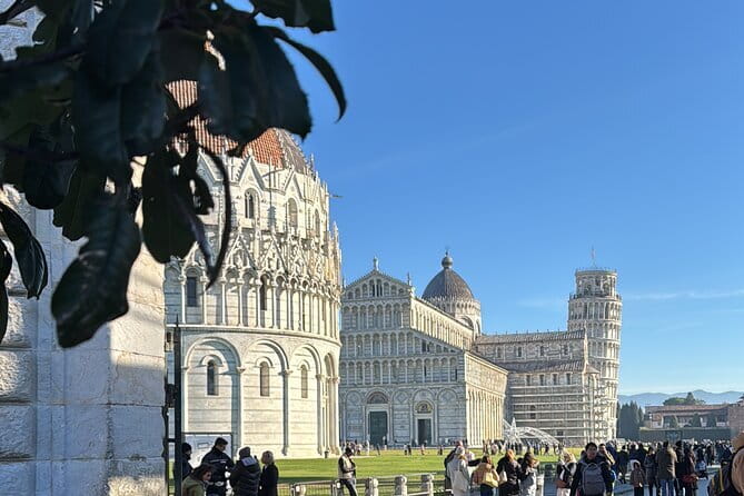Best of Tuscany: Siena, San Gimignano & Winery Tour with Lunch - San Gimignano free time: towers, viewpoints, and self-guided wandering