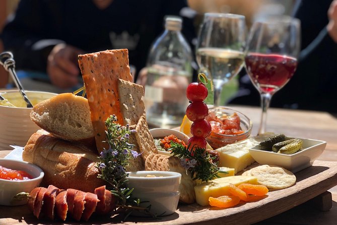 Bike & Wine Tour: Arrowtown to Valley of the Vines - Timing and pickup: finishing at 4:00 pm from the wineries