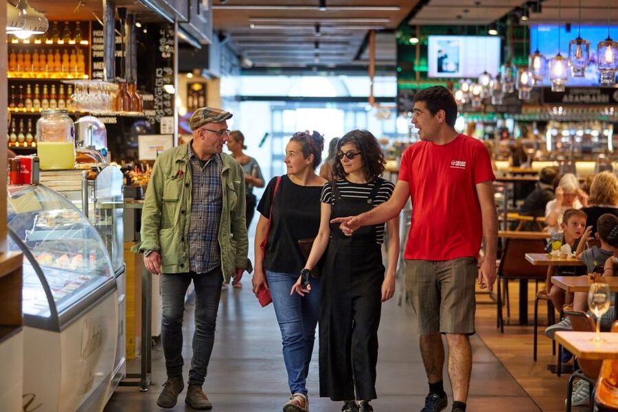 Bilbao: Exclusive Food & Wine Tasting Tour with Local Guide - The guide factor: what makes it feel exclusive (and not just fun)