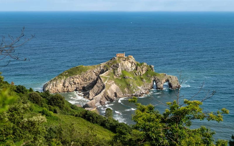 Bilbao: Gaztelugatxe, Bermeo, Mundaka, Gernika, & Wine Tour - Bermeo: A Real Guided Walk Along Biscay’s Coast
