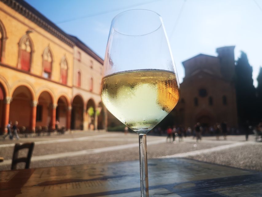 Bologna: City Center Guided Wine Walking Tour - What You’ll Taste: Colli Bolognesi and Emilia-Romagna by the Glass