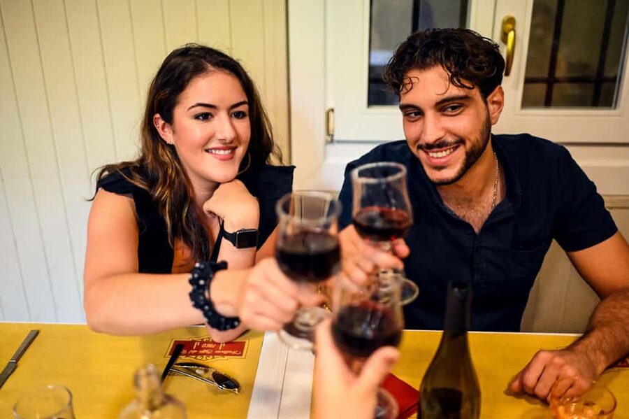 Bologna: Local Food Tour with Authentic Tastings and Wine - 2-Hour Express vs 3-Hour Feast: Picking the Right Pace