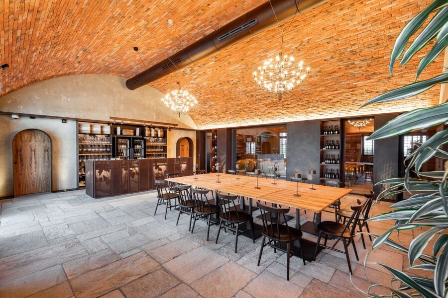 Bologna: Olive Grove and Vineyard Tour with Product Tastings - Bologna’s Varignana estate: where the tasting has context