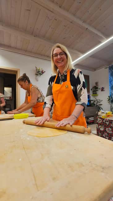 Bologna: Pasta Cooking Class, Ragu & Wine with Local Host - Price and Value: Is $79 Worth It?