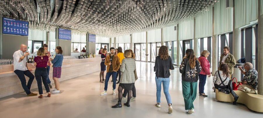 Bordeaux: Cité du Vin Entry Ticket and Wine Tasting - The belvedere on the 8th floor: the view that makes it feel like Bordeaux