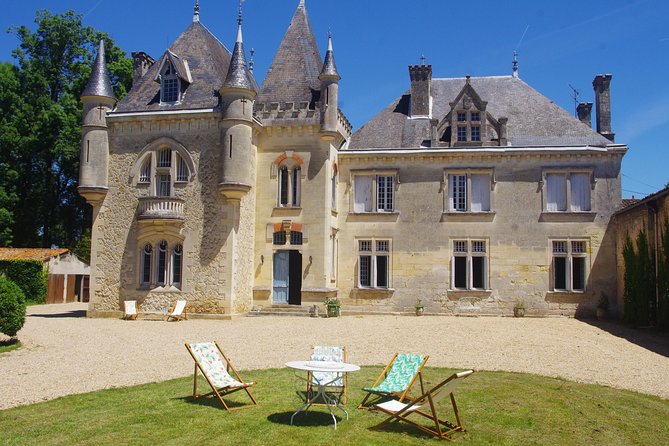 Bordeaux Full day Medoc and St Emilion 3 chateaux with Lunch - Stop 5: Strolling UNESCO Saint-Émilion Village for the Views Between Tastings