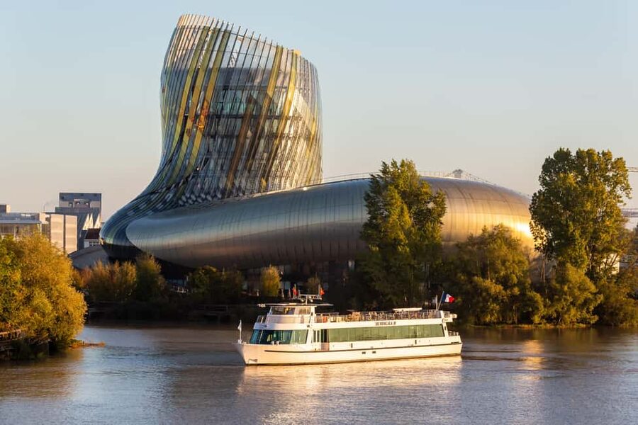 Bordeaux: Guided Wine and Canelé Discovery Cruise - Key things to know before you go