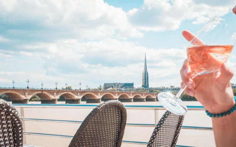Bordeaux: Guided Wine and Canelé Discovery Cruise - Meeting at Ponton d’honneur: how the cruise actually starts