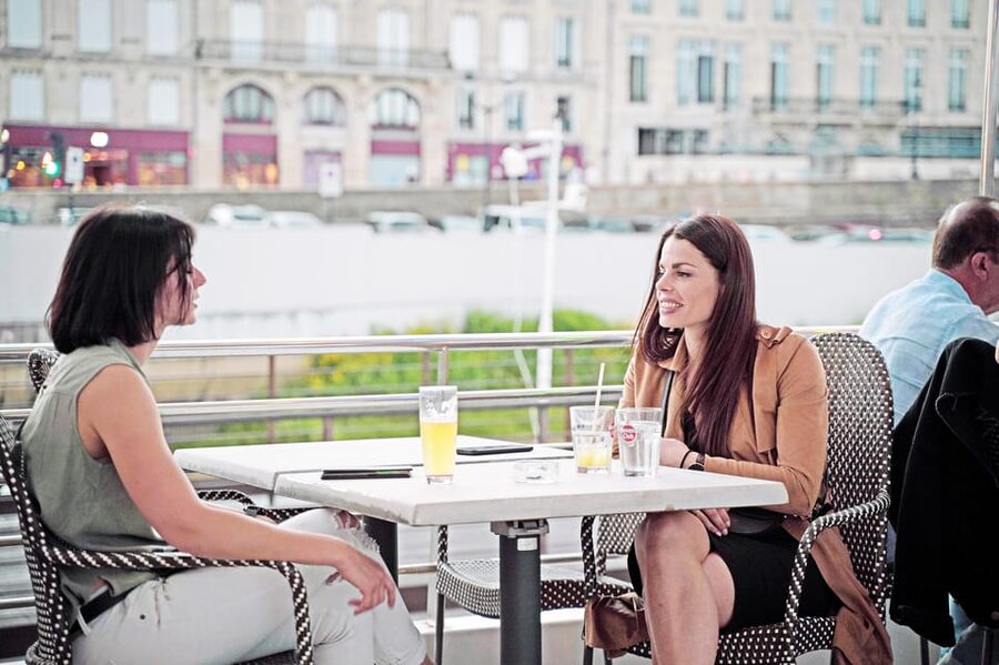Bordeaux: Guided Wine and Canelé Discovery Cruise - A panoramic, air-conditioned boat (with real accessibility)