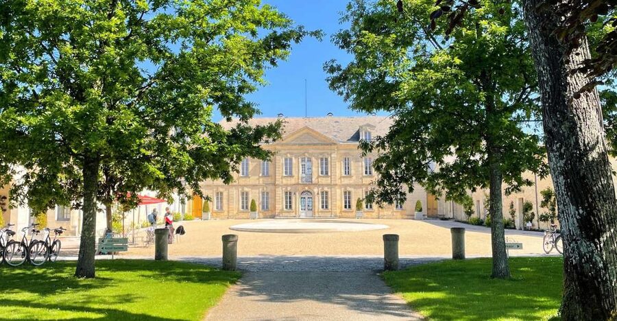 Bordeaux: Médoc & St-Emilion Wine 3 châteaux with lunch - One Day in Bordeaux: How the Route Works