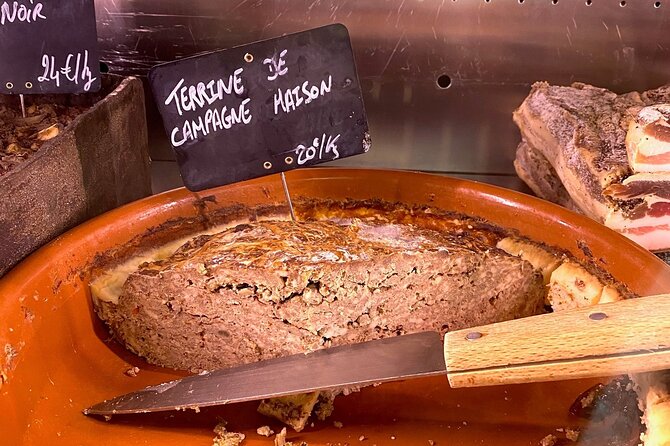 Bordeaux Old Town Food and Wine Tour - Who the guide is makes a noticeable difference