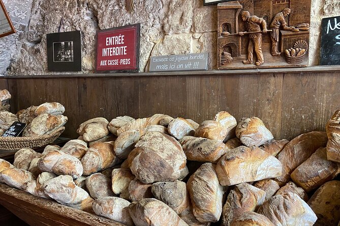 Bordeaux Old Town Food and Wine Tour - Good fit for solo walkers and small groups (with a relaxed pace)