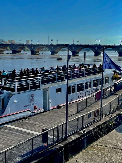 Bordeaux: River Garonne Cruise with Glass of Wine and Canelé - The Drinks and Canelé Moment: Wine Included, No Waiting Game