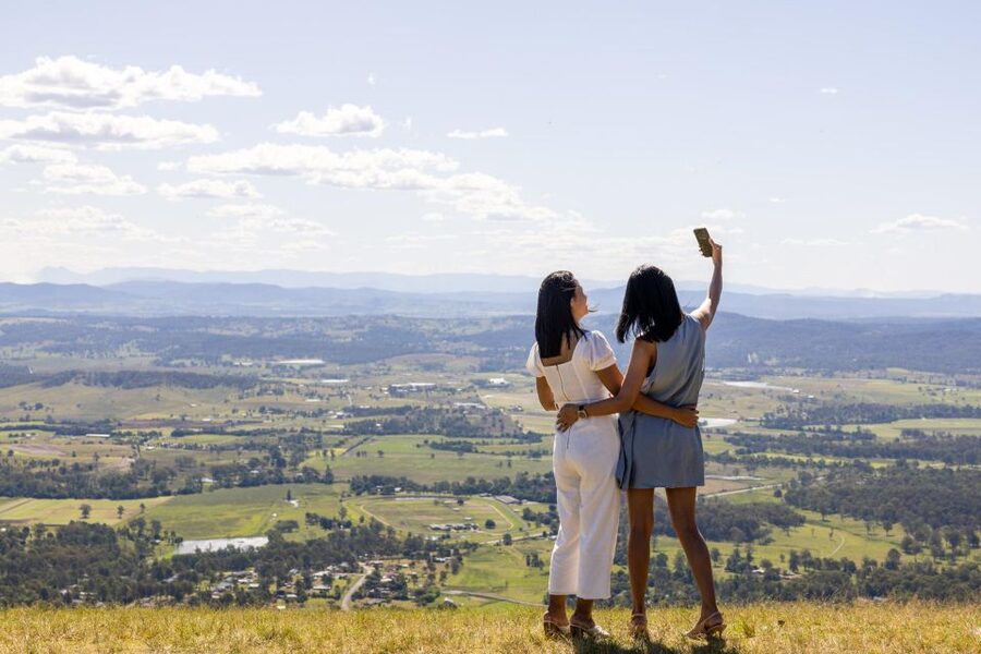 Brisbane: Tamborine Mountain Local Winery Tour with Lunch - Mondays and Tuesdays: The St Bernards Swap and Why It Still Works