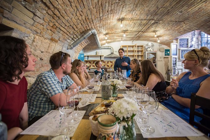 Budapest Culinary & Wine Walk - Centrál Grand Cafe & Bar: cake tasting in a literary-style space