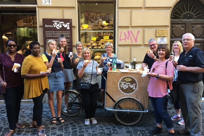 Campo dè Fiori Market and Trevi Fountain Food and Wine Tour in Rome - Campo de’ Fiori Market: Giordano Bruno and the tastings that start strong