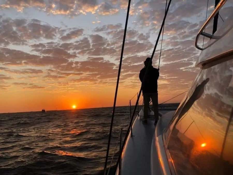 Cape Town: Sunset Champagne Cruise - What to wear so you don’t freeze mid-sunset