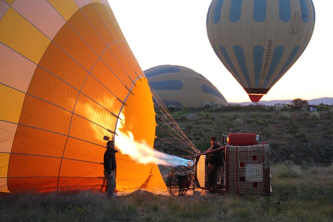 Cappadocia Balloon Ride with Breakfast, Champagne AT GOREME OVER - In the air: what the pilot narration adds to the views