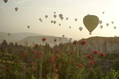Cappadocia Hot Air Balloon with Pickup, Breakfast & Champagne - Starting in Göreme: Pickup Timing and How to Set Yourself Up