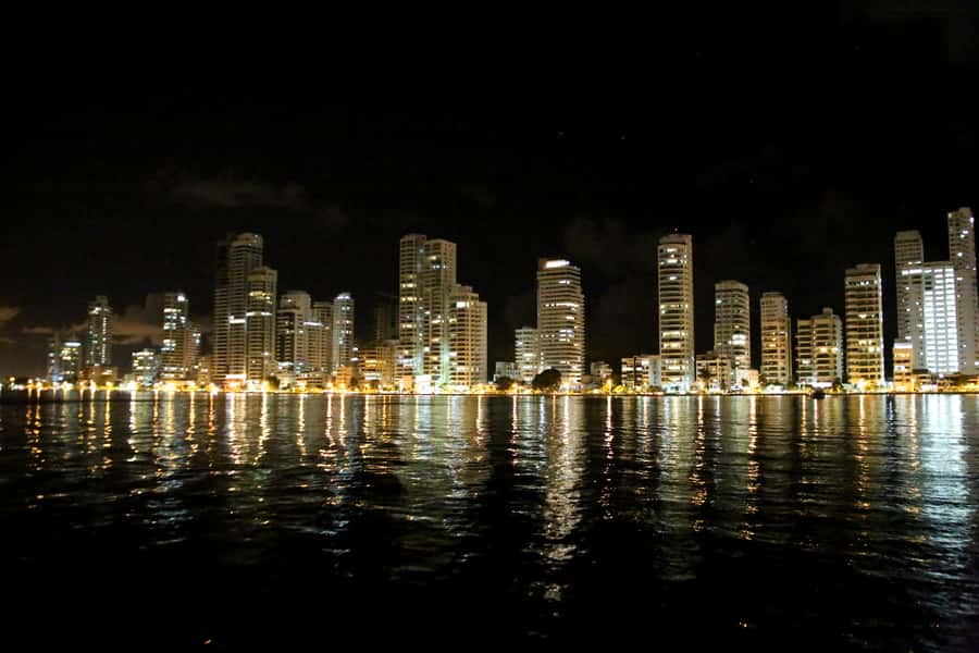 Cartagena: Cruise by the Bay with Dinner and Wine - Wine, Music, and the Evening Pace (Without the Loud-Party Vibe)