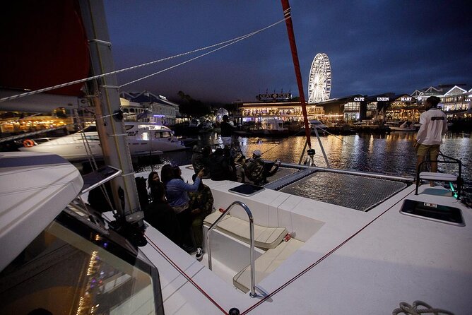 Catamaran Sunset Champagne Cruise Cape Town - The 5:00 pm timing: when light turns golden