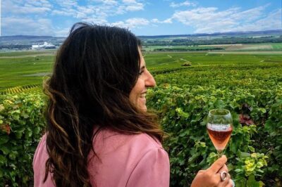 Champagne Day Trip from Paris with 8 Tastings & Lunch - Reims and Notre-Dame de Reims: the quick culture break