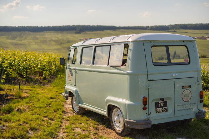 Champagne experience with a vintage van from Epernay - 3 hours - The vintage van experience: comfortable, but plan for sound and heat