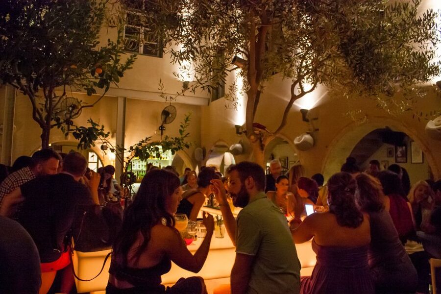 Chania: Wine, Food, and Sunset Tour with 3-Course Dinner - Old Venetian Port streets: stories that make the buildings matter