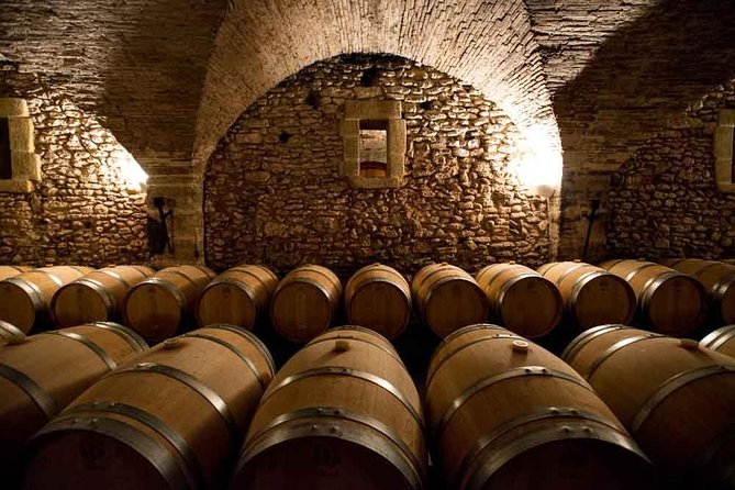 Chateauneuf du Pape wine tour - Old cellar tasting and the final winery moment