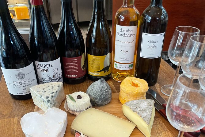 Cheese & Wine Tasting in Montmartre with a Local Cheesemonger - What you’ll taste: eight French cheeses with smart wine pairings