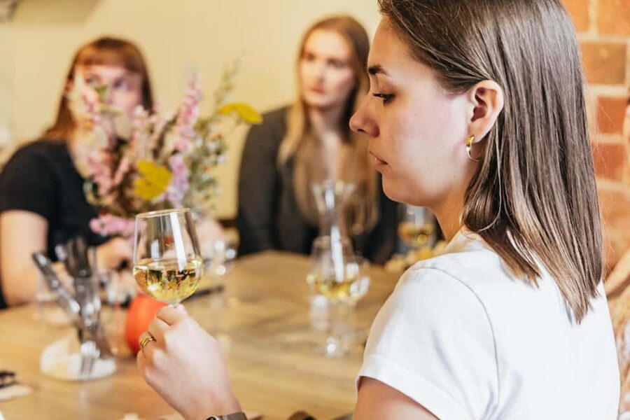Cheese & Wine Tasting in Montmartre with Local Cheesemonger - Making the most of it: simple tips before you go