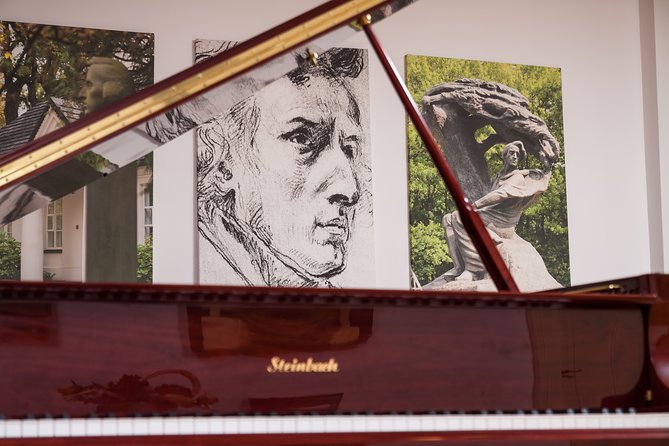 Chopin Piano Concert at Chopin Gallery with a Glass of Wine - The included glass of wine: nice perk, but know what to expect