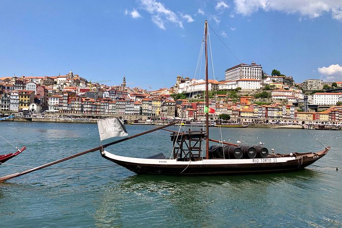City Walking Tour & Port Wine Cellar - Cathedral Area and Miradouros: Religion and Views in the Same Breath