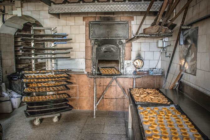 Classic Half-Day Wine Tour in Frascati with Lunch - Frascati town time: history, artisans, and local flavors before lunch