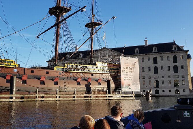 Classic Salonboat Tour in Amsterdam Including Cheese and Wine - Classic canal cruising with cheese and wine