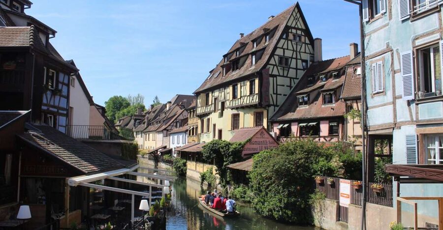 Colmar: Highlights Walking Tour and Wine Tasting - Walking Colmar’s Old Town: half-timbered houses and story-first sightseeing