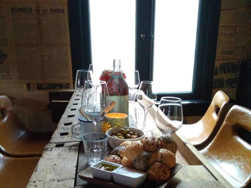 Córdoba: Local Wine Tasting Evening - Price and value check for $28 (1 hour, four wines, tapas)