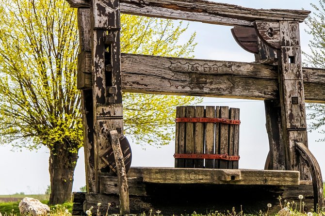 Countryside Half-day Gastro-Wine Tour from Budapest Meal & pickup - Meals on the day: what’s included and why people care