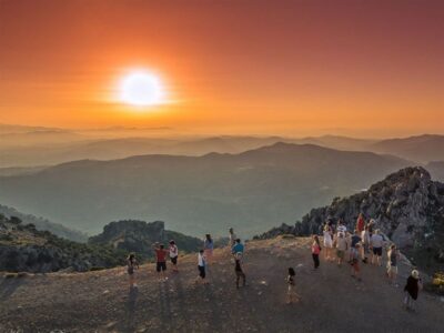Crete: Land Rover Safari with Sunset Viewing, Dinner, & Wine - Pickup, timing, and the small-group advantage