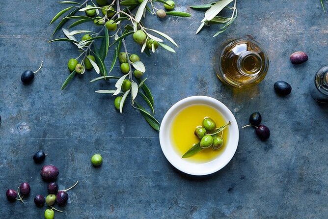 Crete: Olive Oil, Soap, Wine, Raki - Flavorful Culinary Journey - Lunch in Peza Village: When Food Becomes Part of the Tour