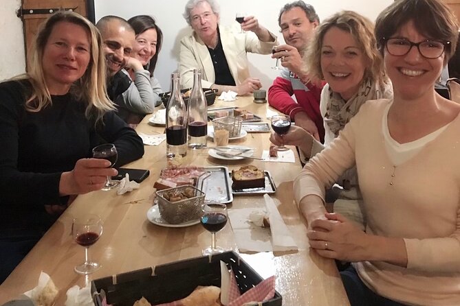 Cultural Food & Wine Tour, in the famous Halles Bocuse - Les Halles Bocuse: your tasting-and-history launchpad