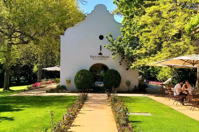 Daily Different small group WINE tour - STELLENBOSCH PICKUP only - Should you book this Stellenbosch wine tour?