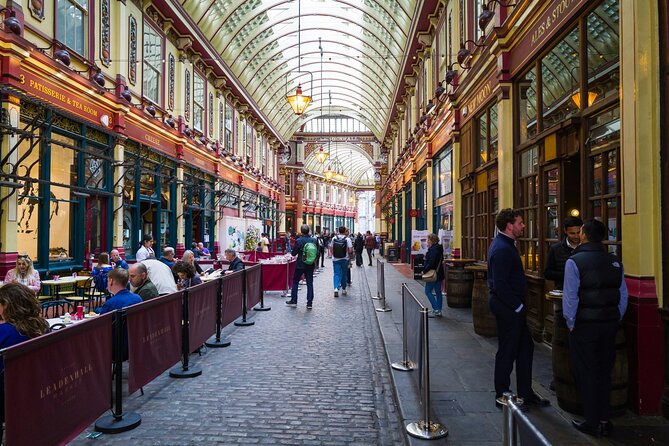 Devour London: Borough Market & Leadenhall Food Tour with Wine - Leadenhall Market: Victorian Architecture and Film-Spotting