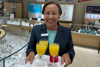Diamond Shopping Experience with Champagne - Price and Value: What the $25 Ticket Really Covers