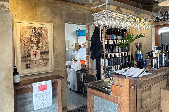Discover Barossa: 4 Wine Tastings, Gourmet Lunch, and Hidden Gems - Comfort in heat: what to pack for an Adelaide-to-Barossa day