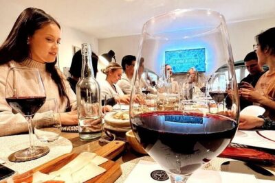 Discovery of the Bordeaux vineyard in 3 wines - How the tasting works: practical steps you’ll use again