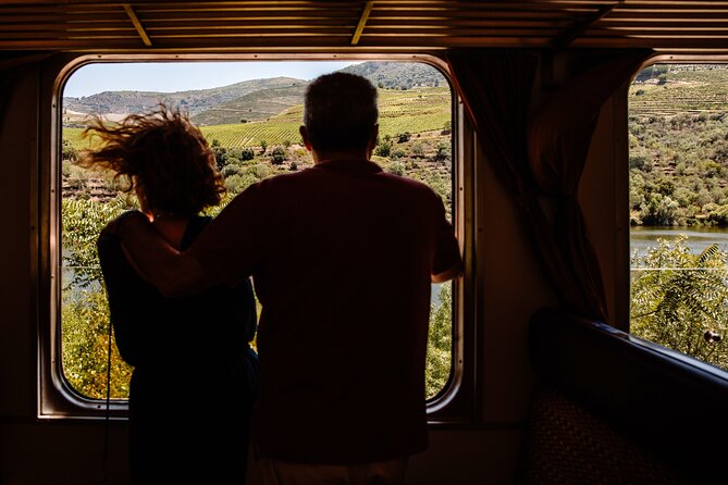 Douro Experience - Boat and Train Ride - Lunch and Wine Tasting - All Included - From Porto viewpoints to Pinhão: where the valley actually feels real