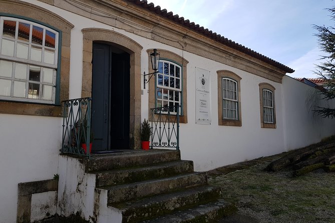 Douro Valley for Wine Lovers with Visit to 4 Wineries and Lunch - Olive Oil Tasting (and Sometimes Honey): The Surprise Skill Builder