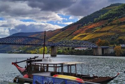 Douro Valley Prime Tour: Wine Tastings, Boat & Lunch from Porto - Vinho Verde stop, then Amarante and the mountain climb