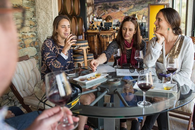Douro Valley Small-Group Tour with Wine Tasting, Lunch and Boat - Lunch in the Douro Valley: three courses, plus wine that actually fits
